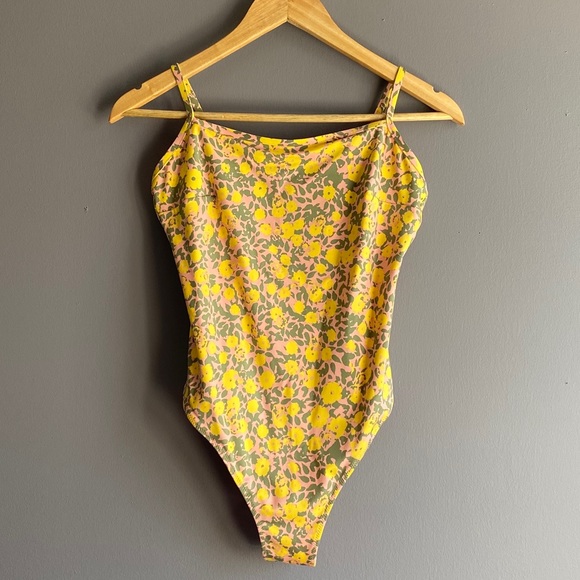 H&M Other - H&M High Leg Swimsuit